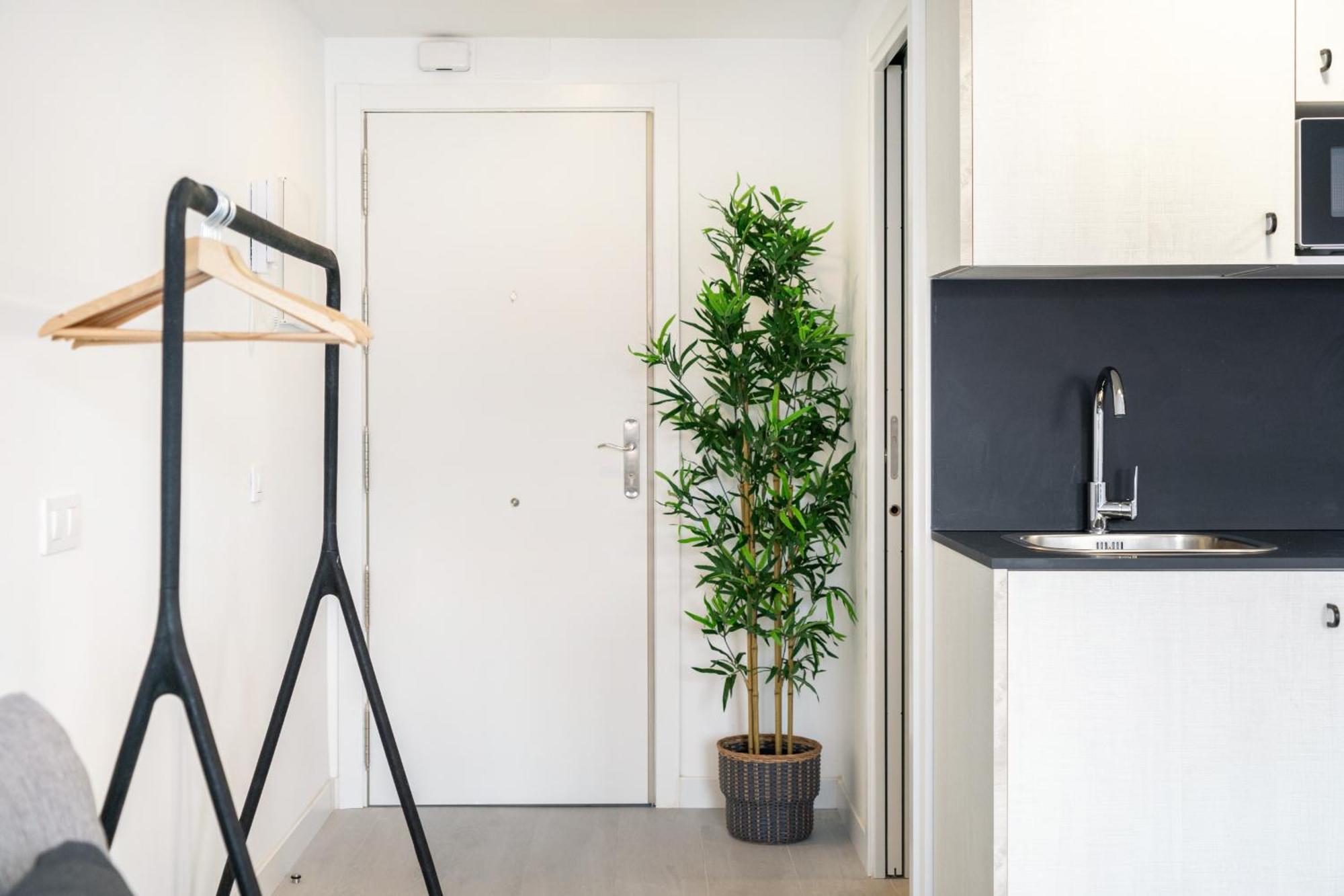 Madrid Riverside Studios Con Parking Incluido Alquiler Temporal Exterior foto